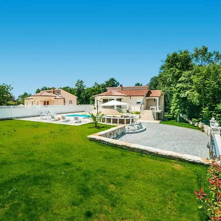 Villa Vivian By Kringa