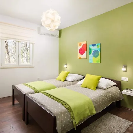 Vila Vivian By Kringa